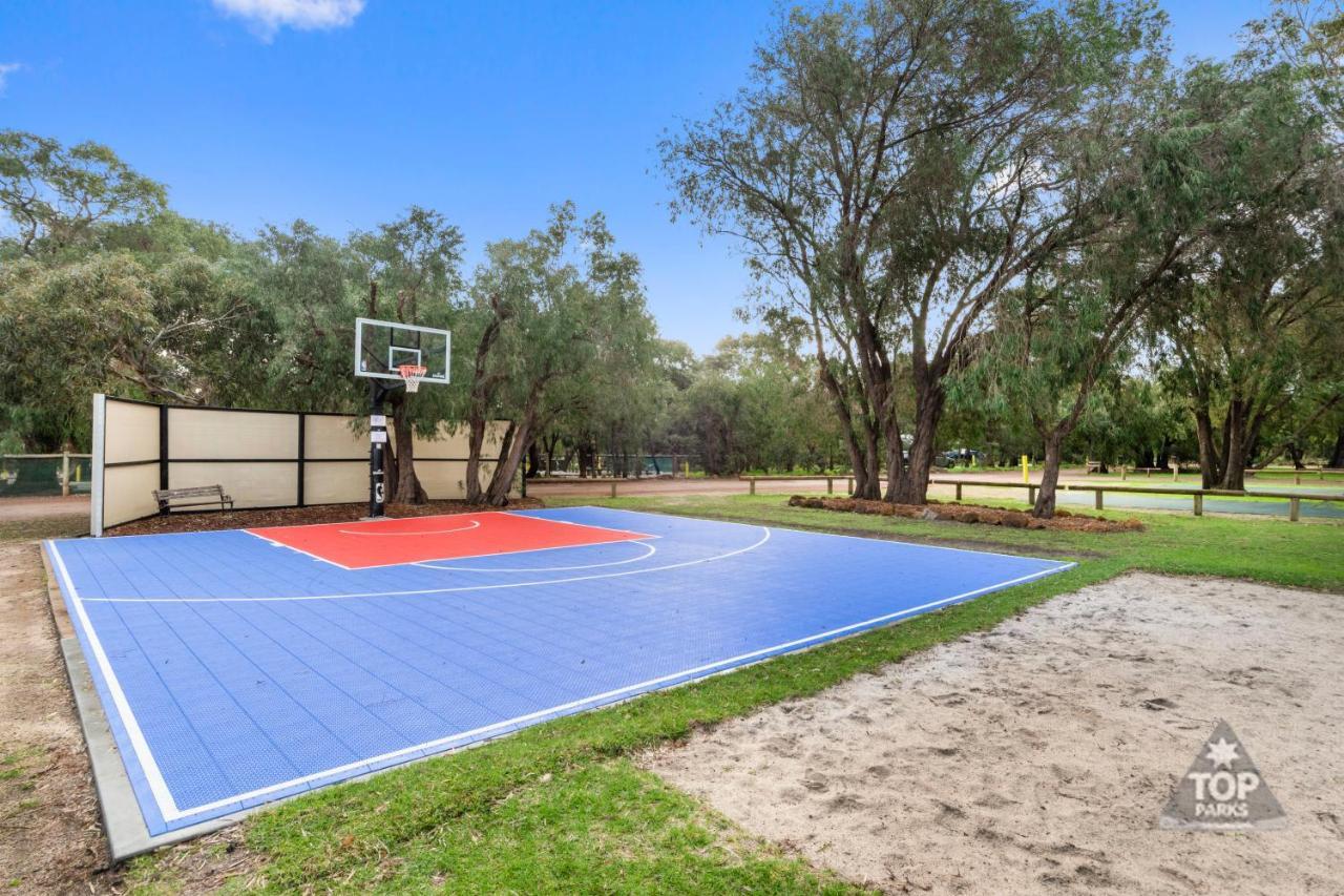 Gracetown Caravan Park Dış mekan fotoğraf